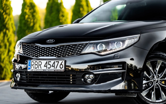 Kia Optima cena 58900 przebieg: 199600, rok produkcji 2016 z Brzozów małe 742